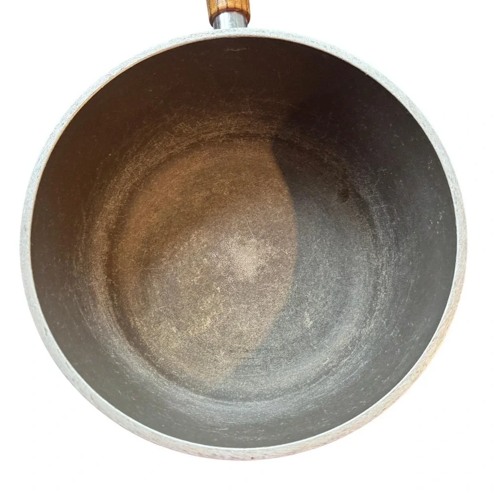 Vintage Club Aluminum Tan Enamel Saucepan with Lid and‎ Faux Wood Handle MCM
